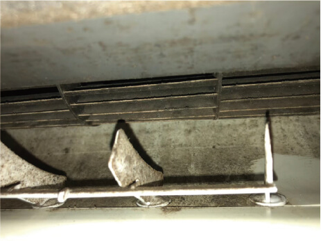 パーツに付いたカビ・汚れを除去