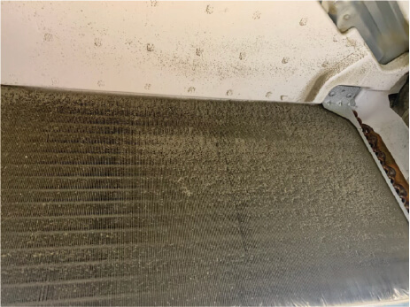 フィンに付いた埃・汚れを除去